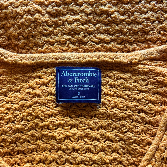 Abercrombie & Fitch Knit Sweater - Picture 3 of 5